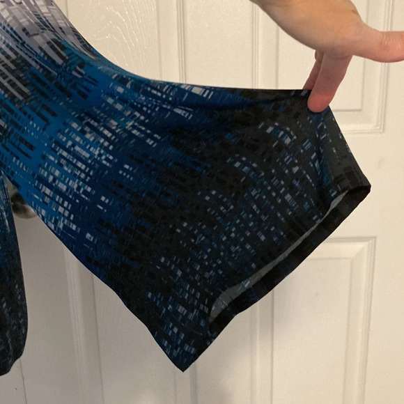 Alfani Wide Sleeve Blouson Abstract Print Embellished Blouse 16 - Picture 5 of 16